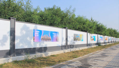 大通建材鋼圍擋、pvc圍擋符合深圳市政府統(tǒng)一標(biāo)準(zhǔn)的圍擋，美觀(guān)環(huán)保、安全穩(wěn)固。